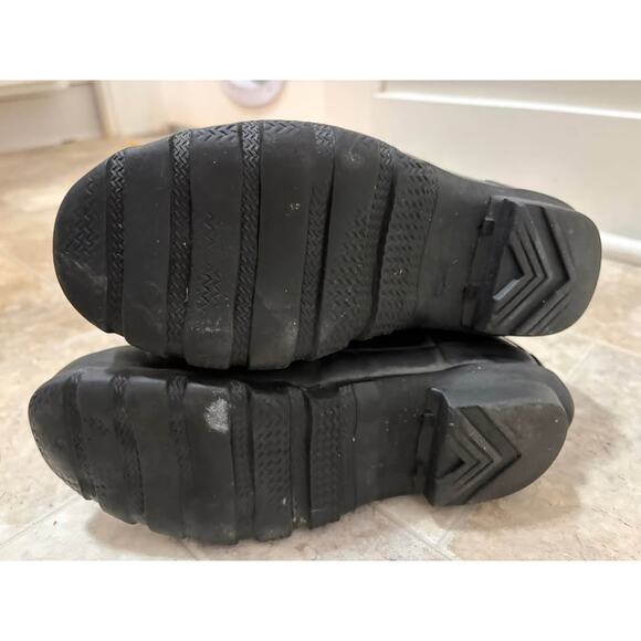 Sz 6 - Hunter Rain Boots - Picture 4 of 7